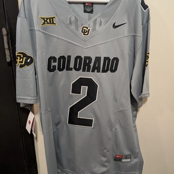 Nike Gray and Black Men's Jersey - Picture 2 of 7